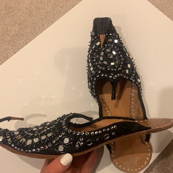 Handmade Maroccan Slippers: leather - Picture 8 of 9